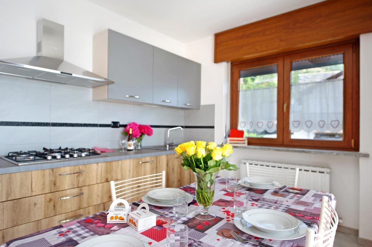 Apartamento Il Piccolo Nido Aosta Exterior foto
