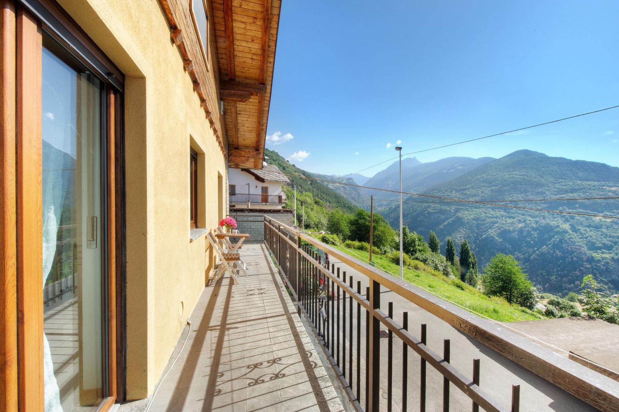 Apartamento Il Piccolo Nido Aosta Exterior foto